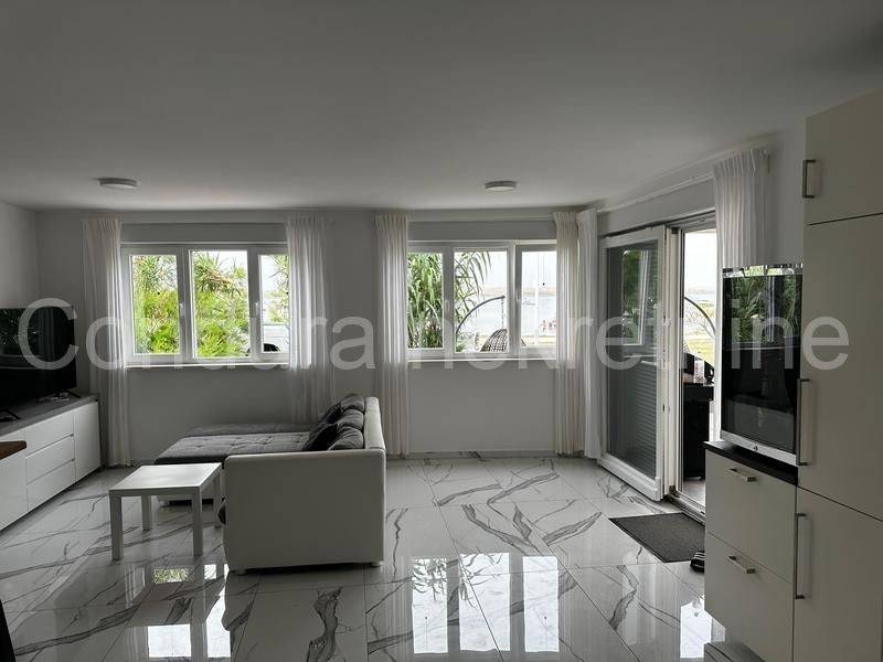 Apartman na moru, Prodaja, Vir, Vir