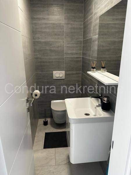Apartman na moru, Prodaja, Vir, Vir