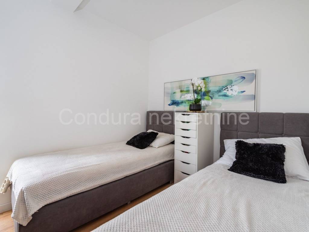 Apartman s okućnicom, Prodaja, Nin, Zaton