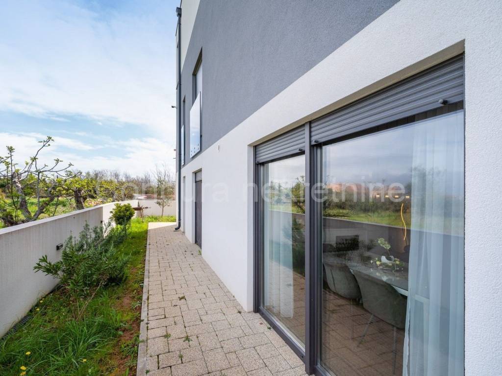 Apartman s okućnicom, Prodaja, Nin, Zaton