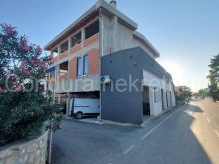 Stambeno poslovni objekt, Prodaja, Vir, Vir