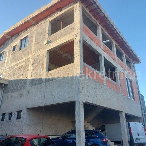 Stambeno poslovni objekt, Prodaja, Vir, Vir