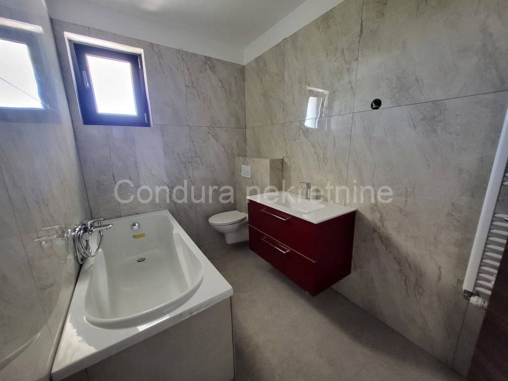 Apartman na moru, Prodaja, Privlaka, Privlaka