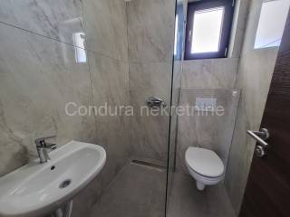 Apartman na moru, Prodaja, Privlaka, Privlaka
