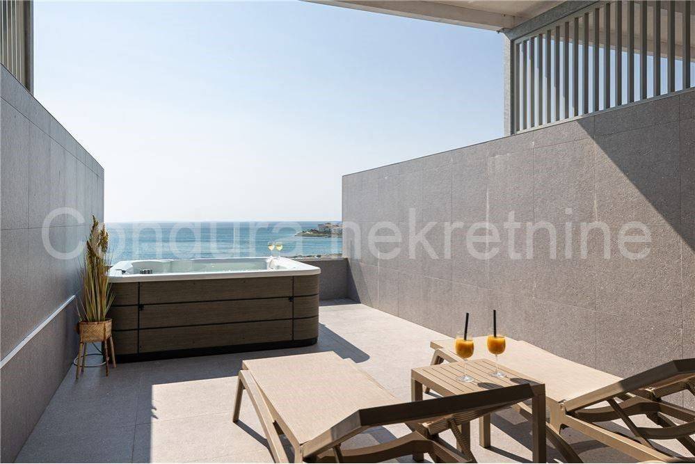 Apartman na moru, Prodaja, Povljana, Povljana
