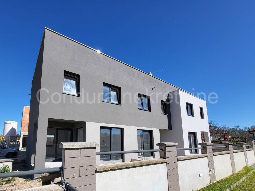 Apartman na moru, Prodaja, Privlaka, Privlaka