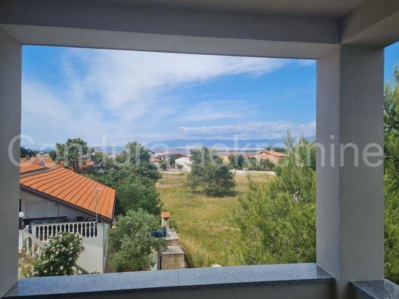 Apartman na moru, Prodaja, Vir, Vir