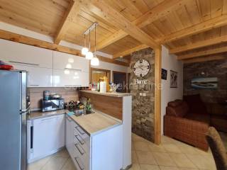 Apartman na moru, Prodaja, Nin, Nin