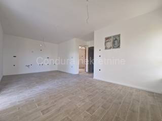 Apartman na moru, Prodaja, Vir, Vir