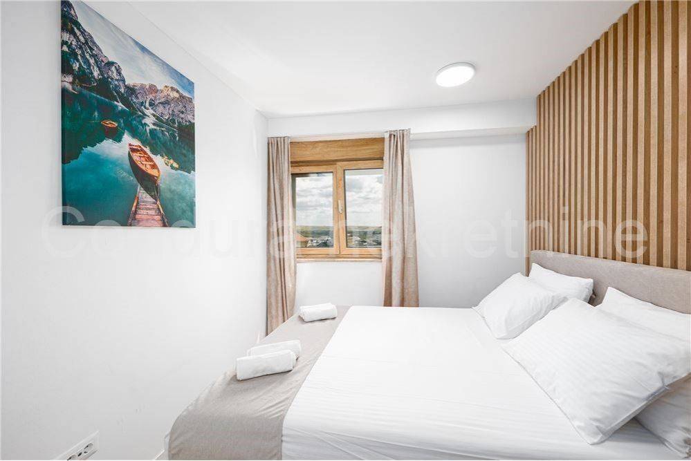 Apartman na moru, Prodaja, Povljana, Povljana