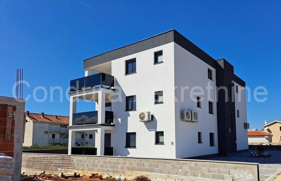 Apartman na moru, Prodaja, Privlaka, Privlaka