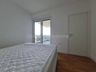 Apartman na moru, Prodaja, Nin, Nin