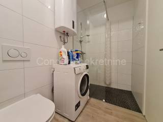 Apartman na moru, Prodaja, Nin, Nin