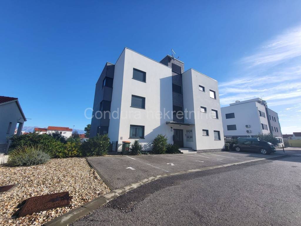Apartman na moru, Prodaja, Nin, Nin
