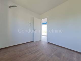 Apartman na moru, Prodaja, Vir, Vir