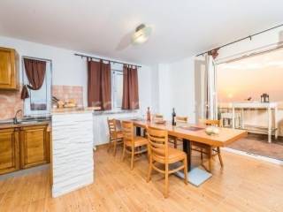 Apartman na moru, Prodaja, Nin, Zaton