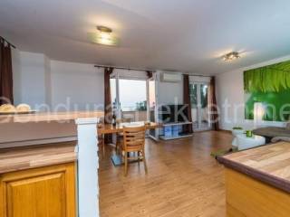 Apartman na moru, Prodaja, Nin, Zaton