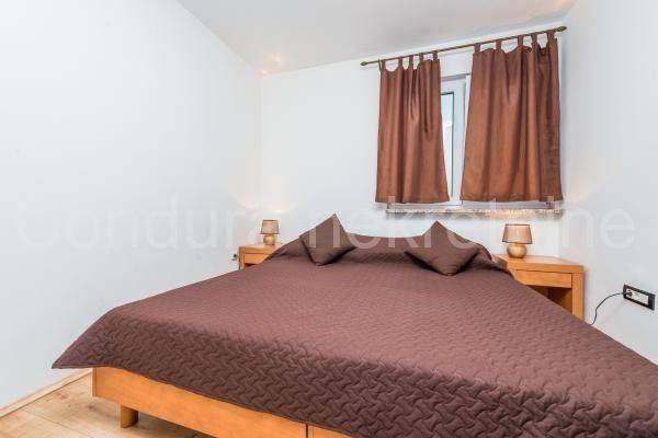 Apartman na moru, Prodaja, Nin, Zaton