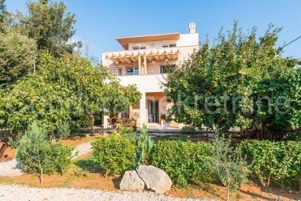 Apartman na moru, Prodaja, Nin, Zaton