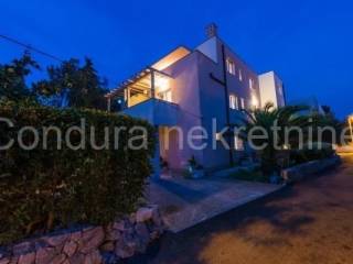 Apartman na moru, Prodaja, Nin, Zaton