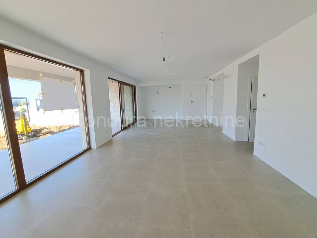 Apartman na moru, Prodaja, Privlaka, Privlaka