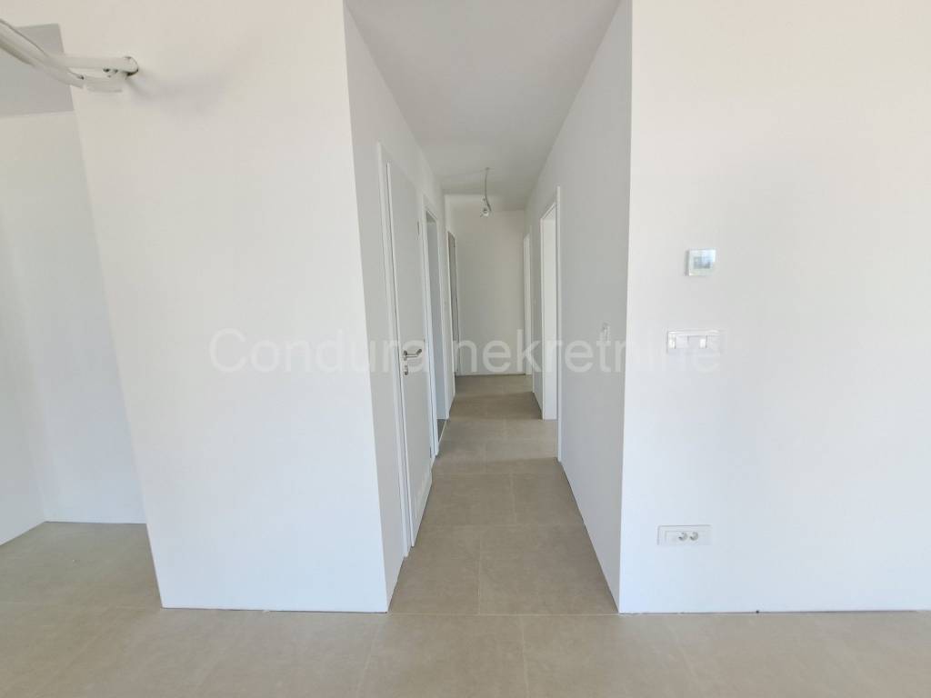 Apartman na moru, Prodaja, Privlaka, Privlaka