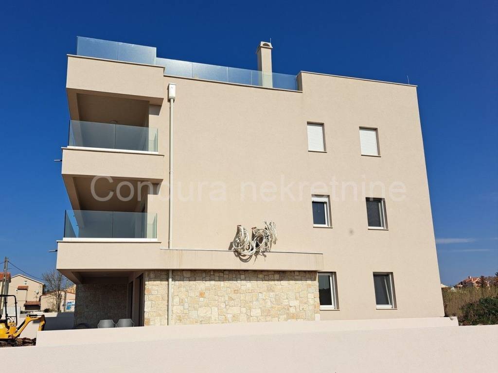 Apartman na moru, Prodaja, Privlaka, Privlaka