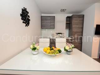 Apartman na moru, Prodaja, Vir, Vir