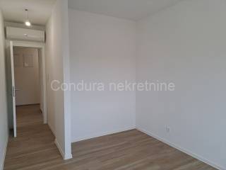 Apartman na moru, Prodaja, Povljana, Povljana