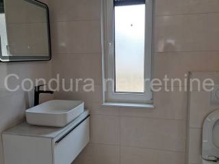 Apartman na moru, Prodaja, Povljana, Povljana
