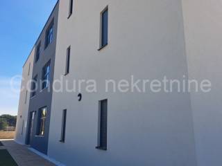 Apartman na moru, Prodaja, Povljana, Povljana