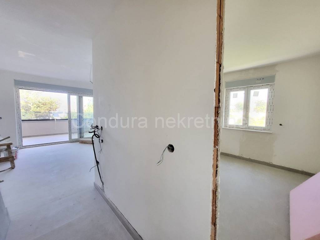 Apartman na moru, Prodaja, Povljana, Povljana