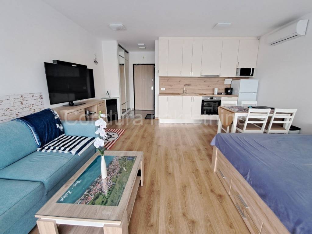 Apartman na moru, Prodaja, Vrsi, Zukve