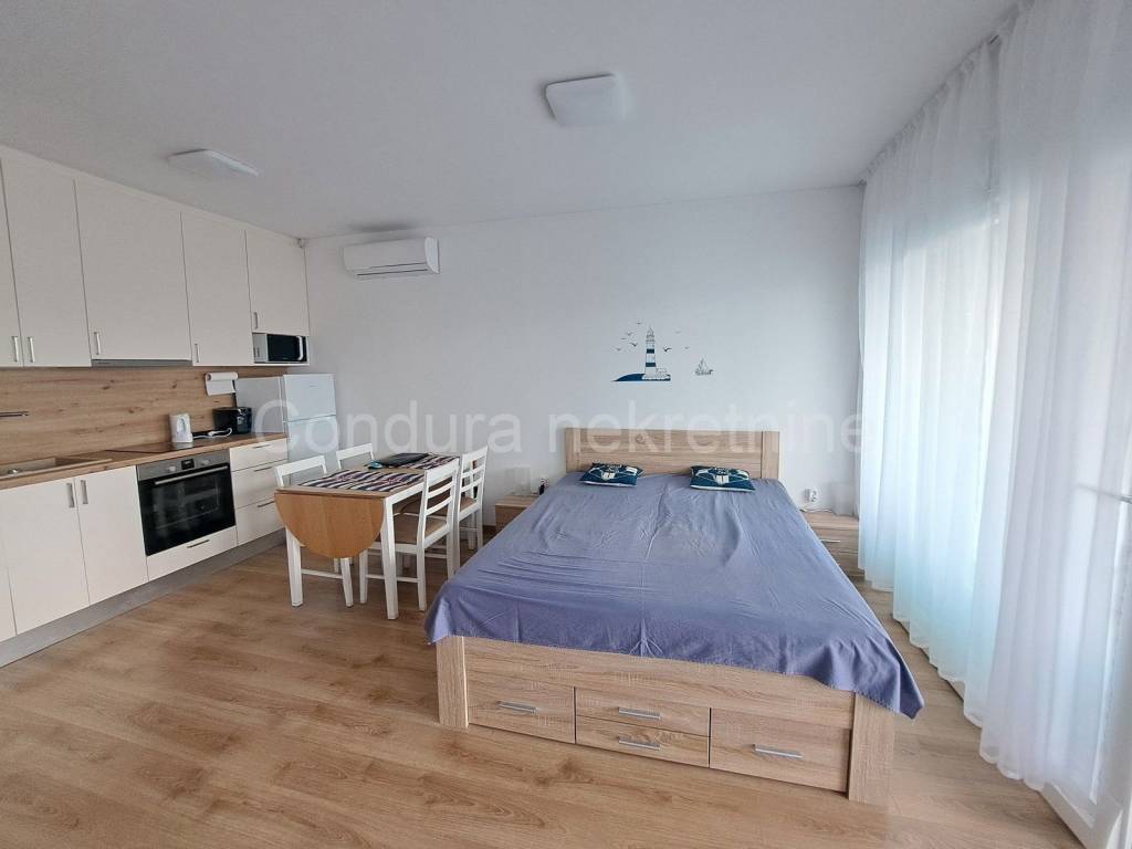 Apartman na moru, Prodaja, Vrsi, Zukve