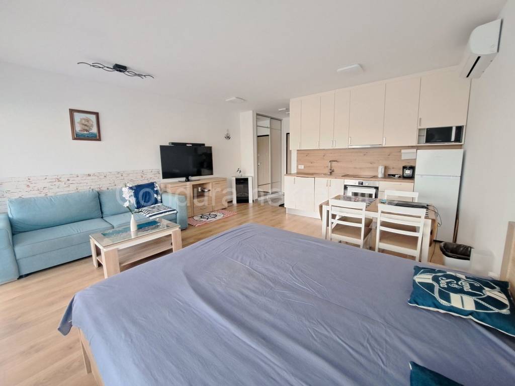 Apartman na moru, Prodaja, Vrsi, Zukve