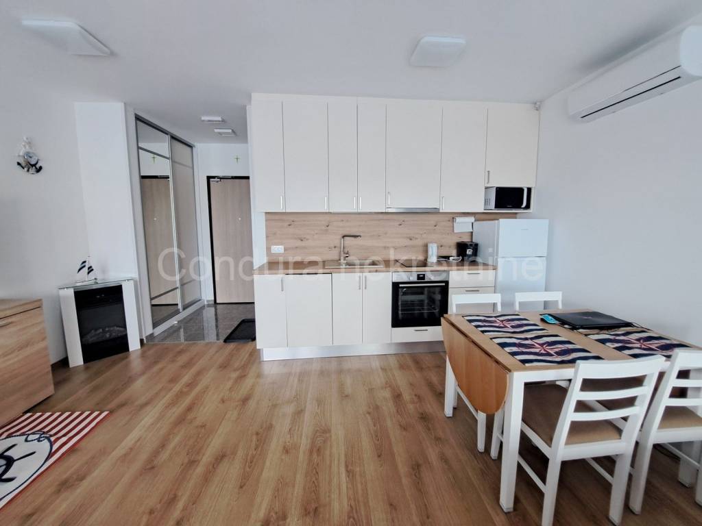 Apartman na moru, Prodaja, Vrsi, Zukve