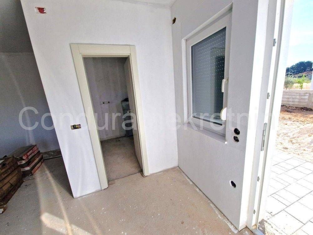 Apartman na moru, Prodaja, Vir, Vir