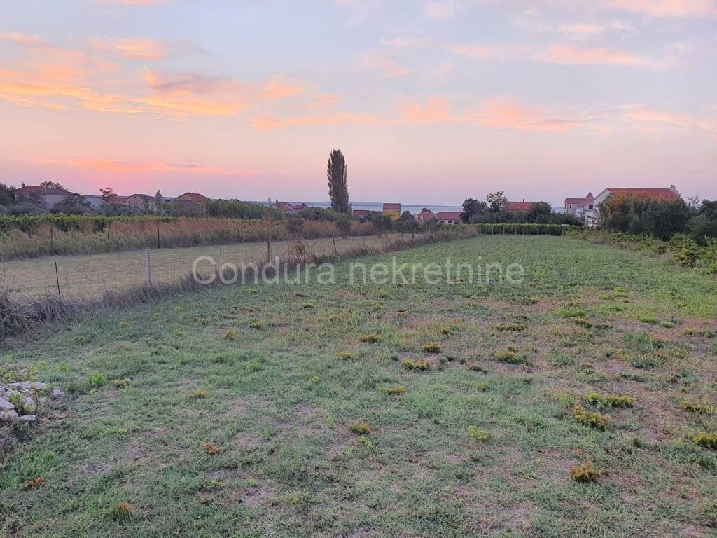 Građevinsko zemljište, Prodaja, Vrsi, Zukve