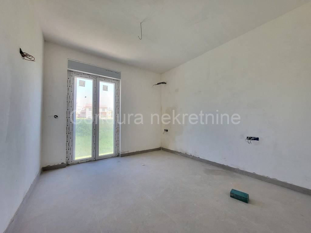 Apartman na moru, Prodaja, Povljana, Povljana