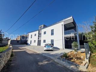 Apartman s okućnicom, Prodaja, Vir, Vir