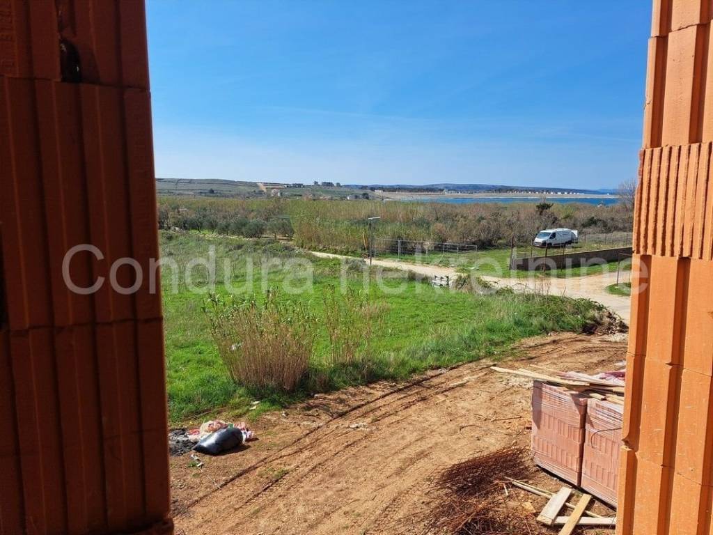 Apartman na moru, Prodaja, Povljana, Povljana