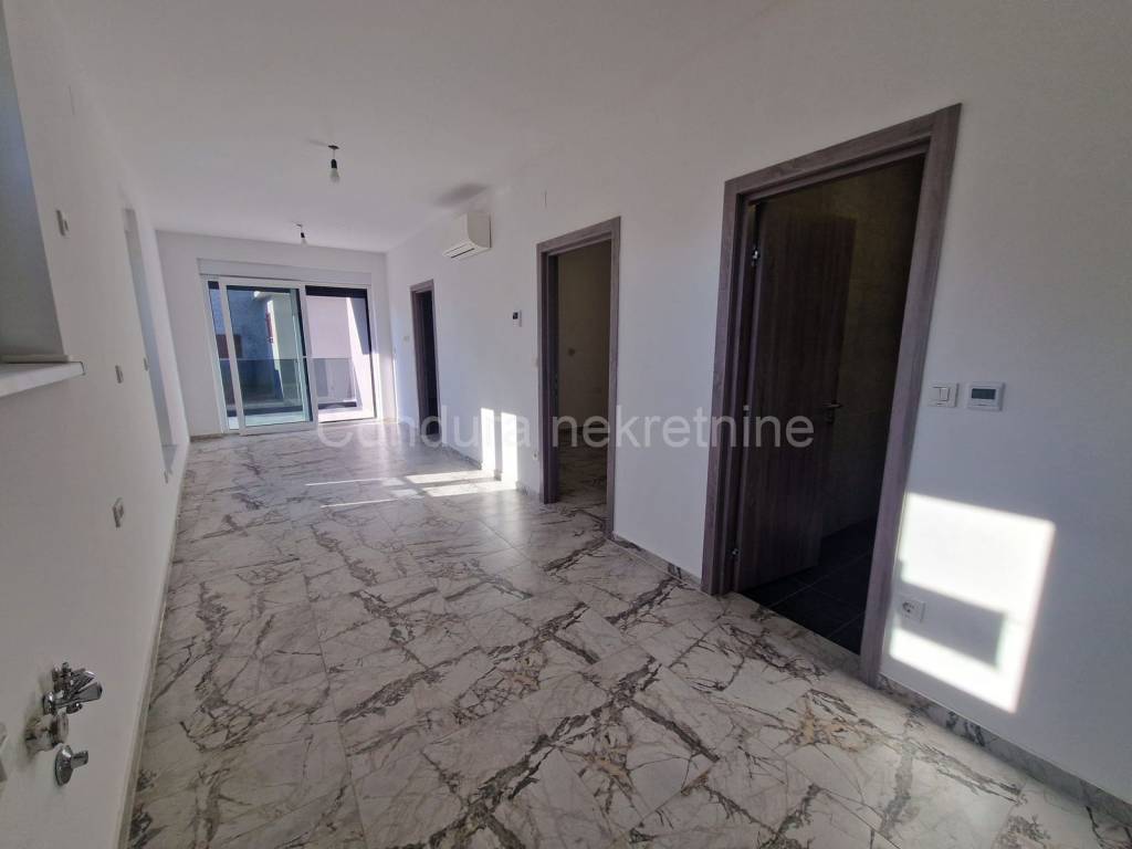 Apartman s okućnicom, Prodaja, Vir, Vir