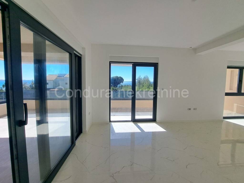 Apartman na moru, Prodaja, Privlaka, Privlaka