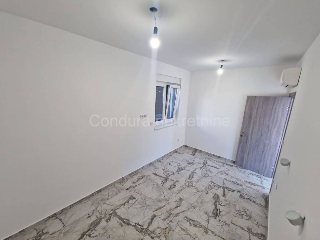 Apartman s okućnicom, Prodaja, Vir, Vir