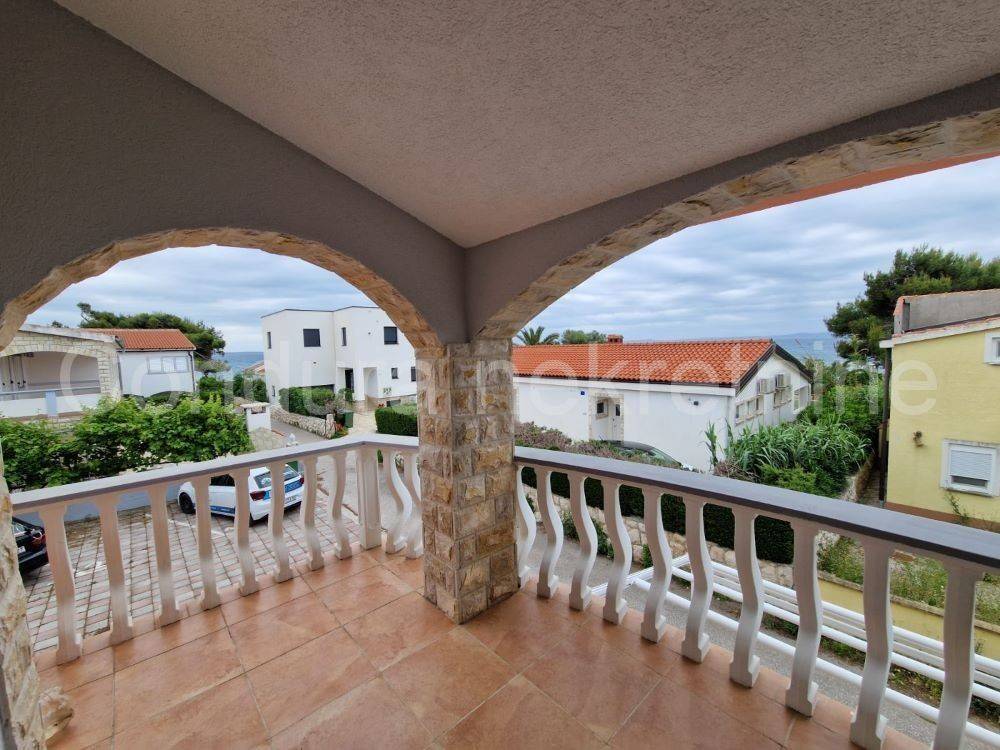 Apartman na moru, Prodaja, Vir, Vir