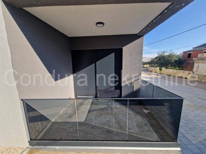Apartman s okućnicom, Prodaja, Vir, Vir