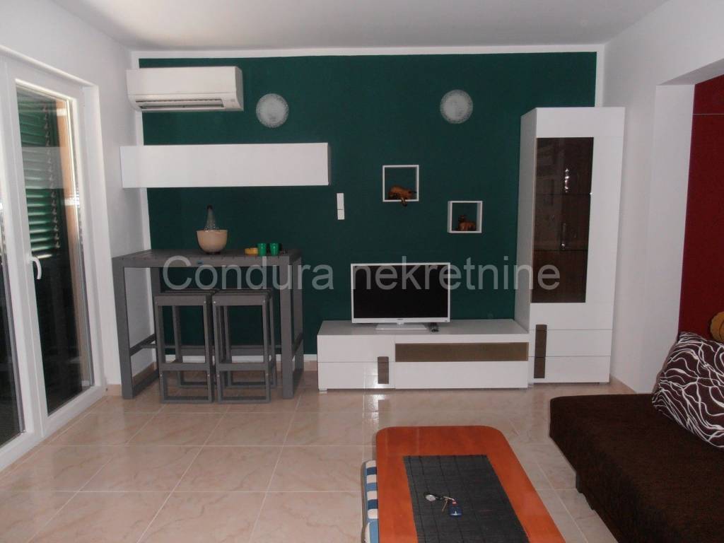 Apartman na moru, Prodaja, Nin, Nin