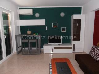 Apartman na moru, Prodaja, Nin, Nin