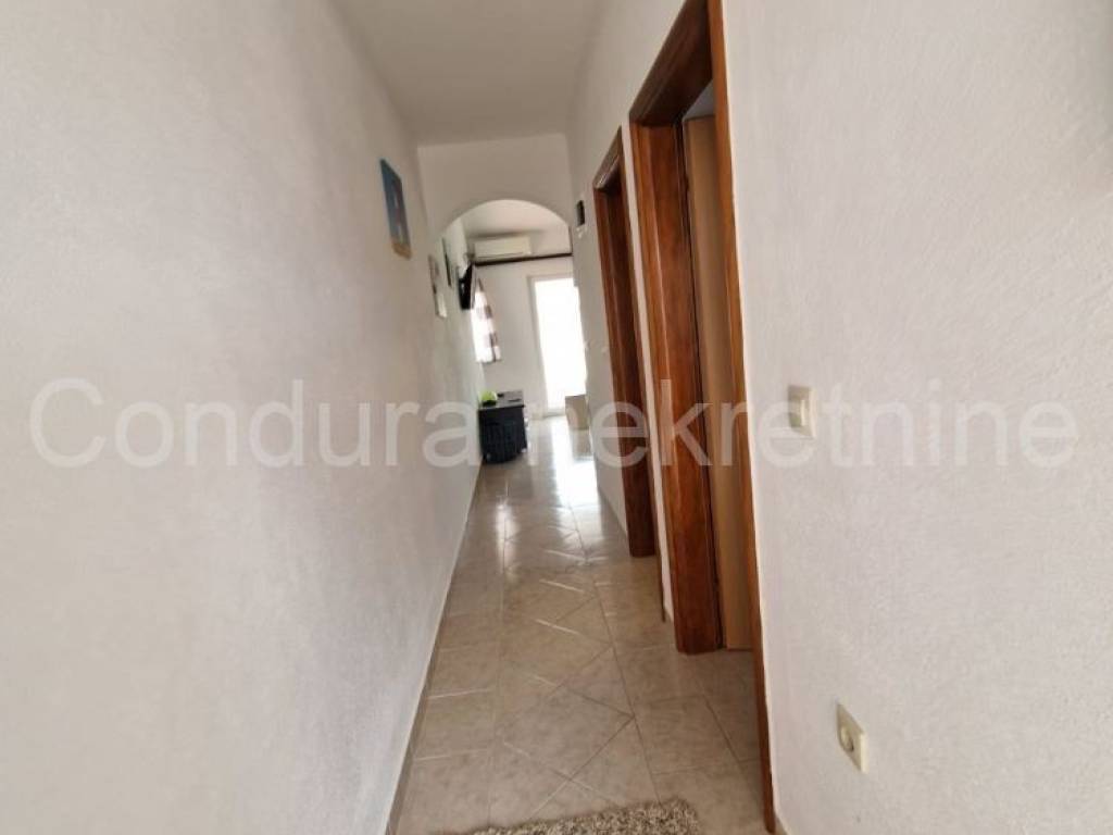 Apartman na moru, Prodaja, Vir, Vir