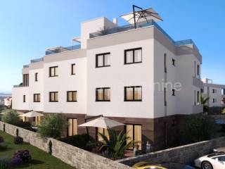 Apartman na moru, Prodaja, Nin, Zaton